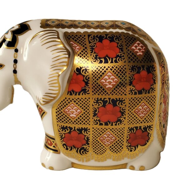 Royal Crown Derby Elephant Paperweight – Imari Pattern, Gold Stopper - Picture 11 of 13